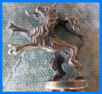 spoon rearing lion