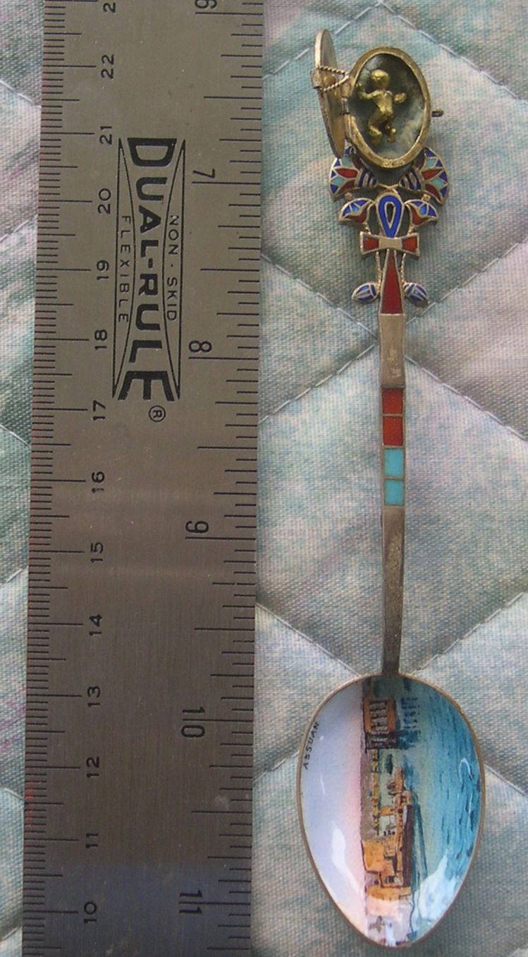egyptian basket spoon