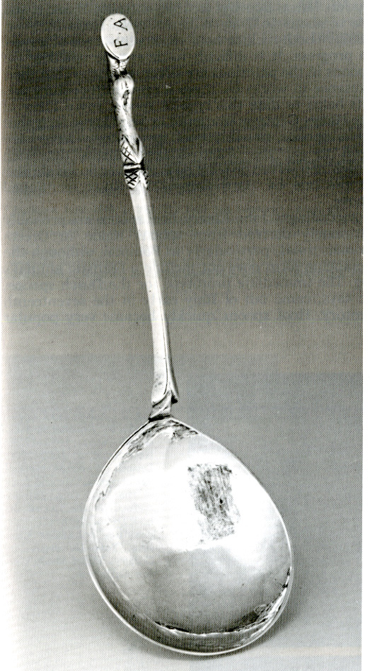 hoof spoon