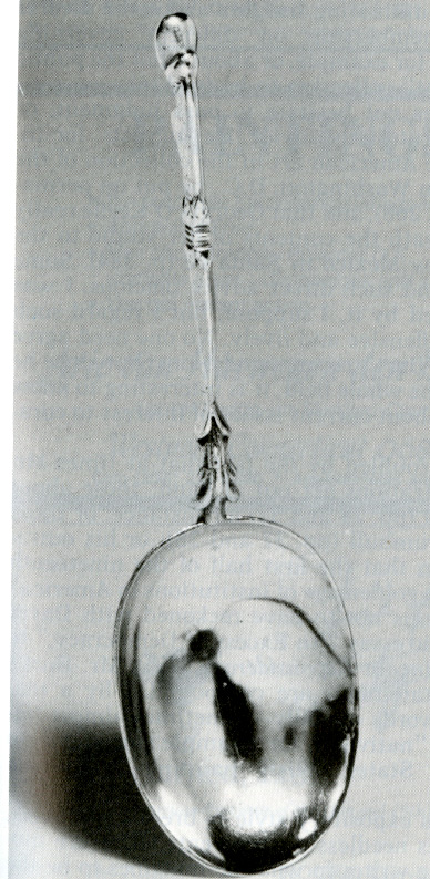 hoof spoon