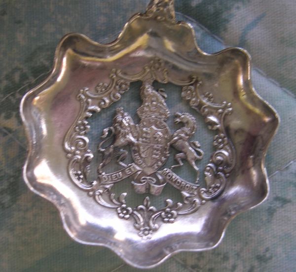 bonbon bon bon spoon