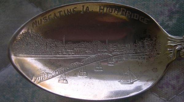 bridge spoon Muscatine, Ia