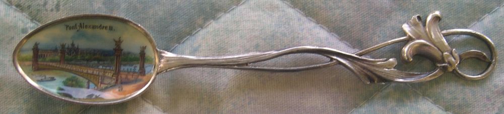 bridge pont alexandre spoon