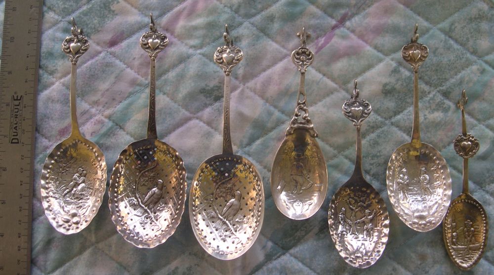 love monkey spoons