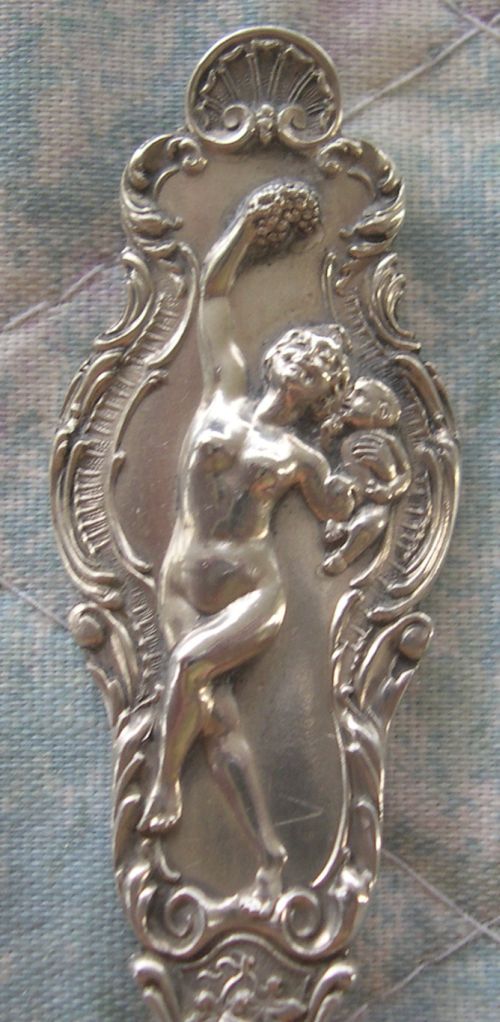 bare breasted female spoon