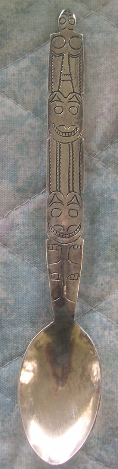 totem pole spoon